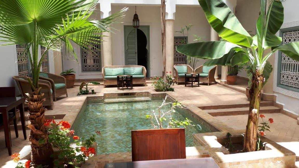 Riad Les Hibiscus Marrakesh Exterior photo