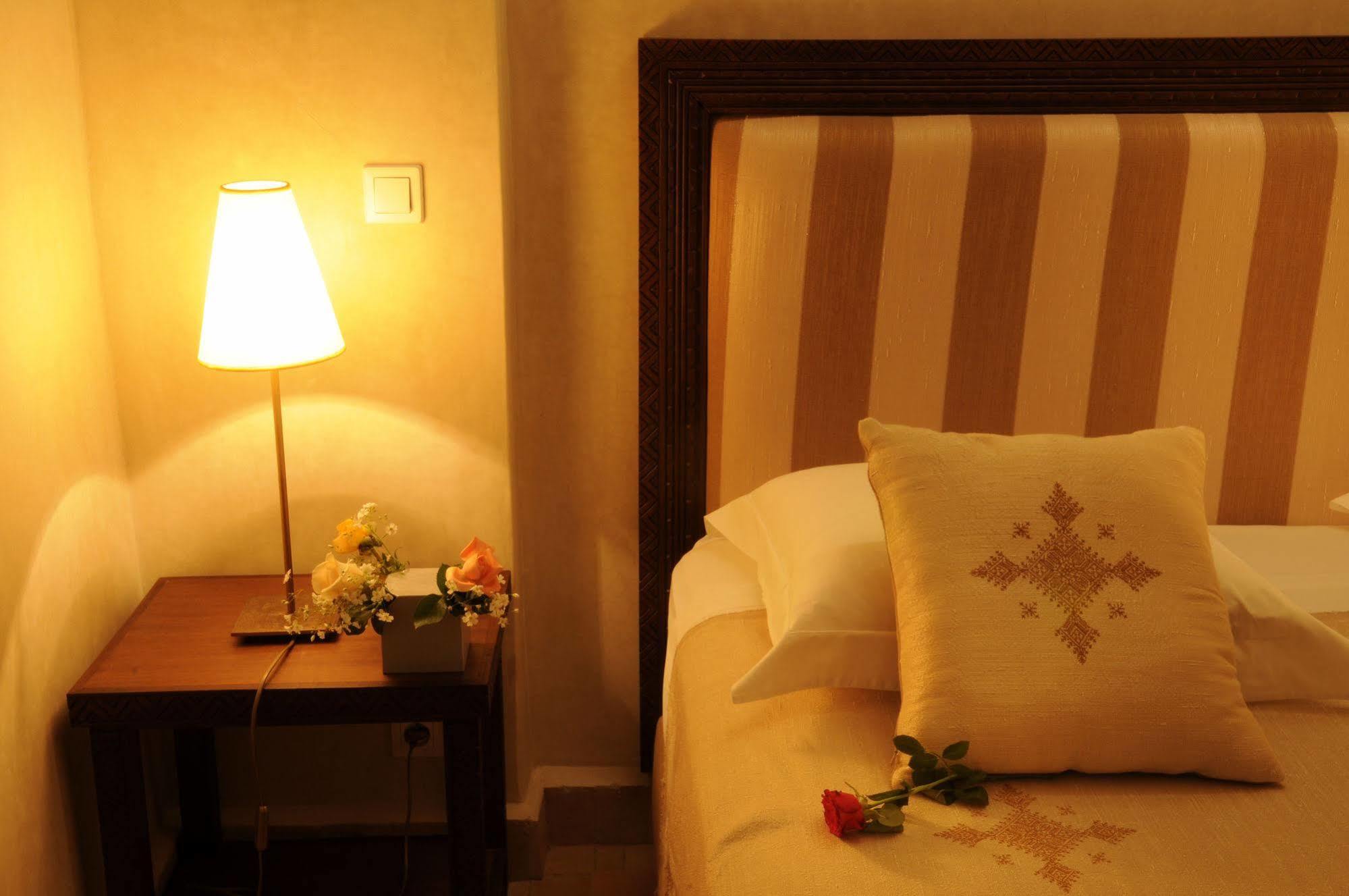 Riad Les Hibiscus Marrakesh Exterior photo