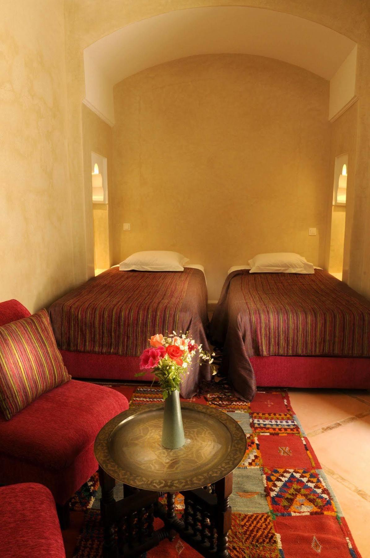 Riad Les Hibiscus Marrakesh Exterior photo